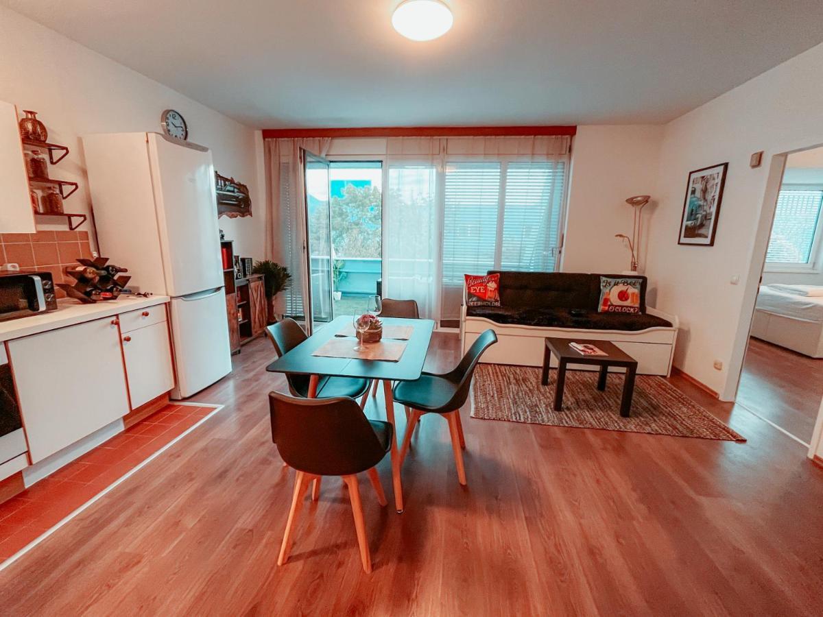 Vienna Shopping Center 14 Apartment Dış mekan fotoğraf